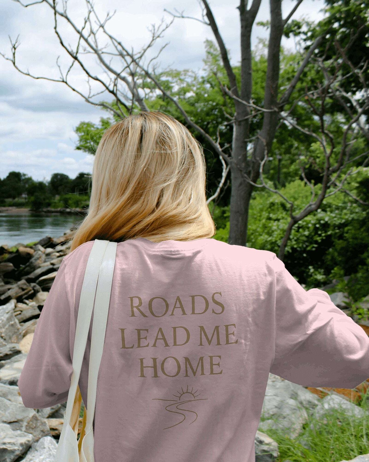 roads_lead_me_home_back_female_model2_baby_pink